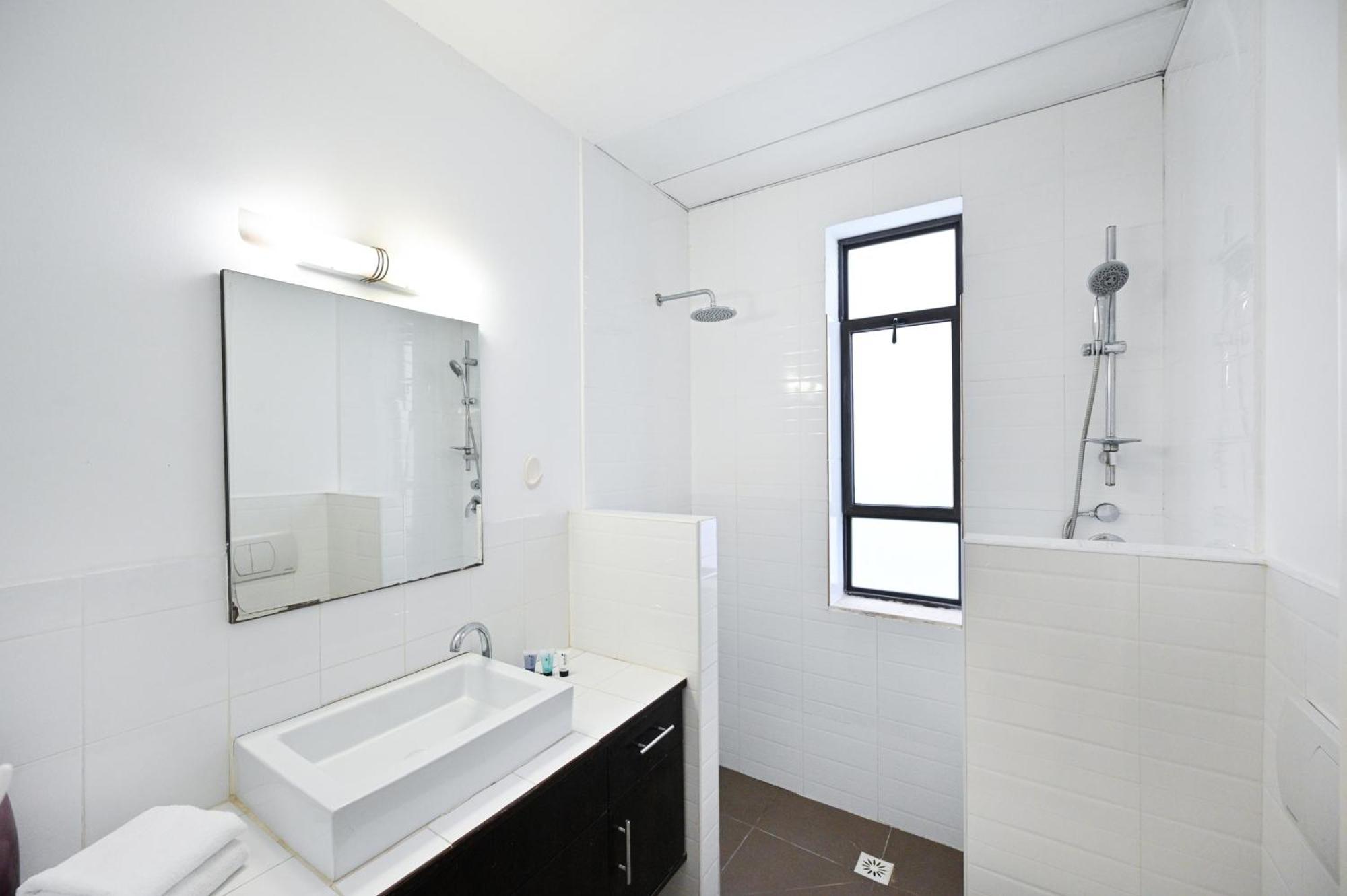 Nice 2Br Near Gordon Beach By Holyguest Tel Aviv Ngoại thất bức ảnh