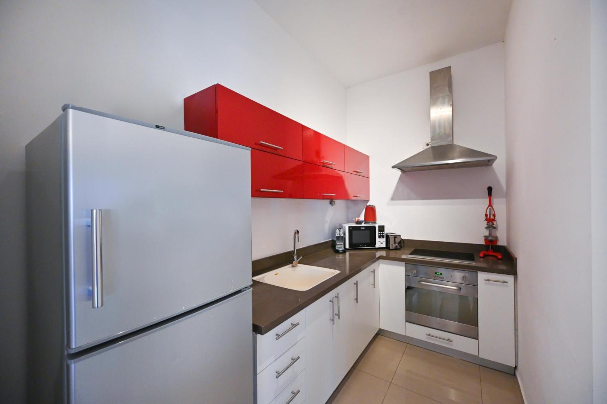 Nice 2Br Near Gordon Beach By Holyguest Tel Aviv Ngoại thất bức ảnh